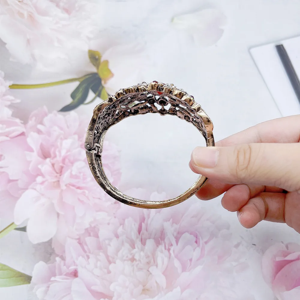 Neovisson Exquisite Indian Turkish Bangle For Women Antique Gold Color Crystal Bohemia Wedding Jewelry Bride Gift 2022