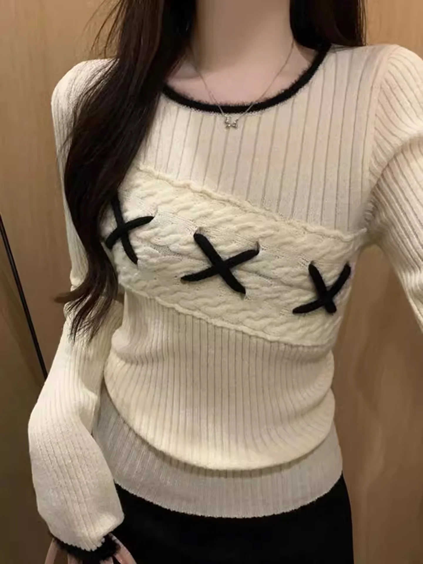 

Ретро-трикотаж: женский осенне-зимний вязаный топ с круглым вырезом, новинка, модный дизайн, базовый слой, внутренний трикотажный топ