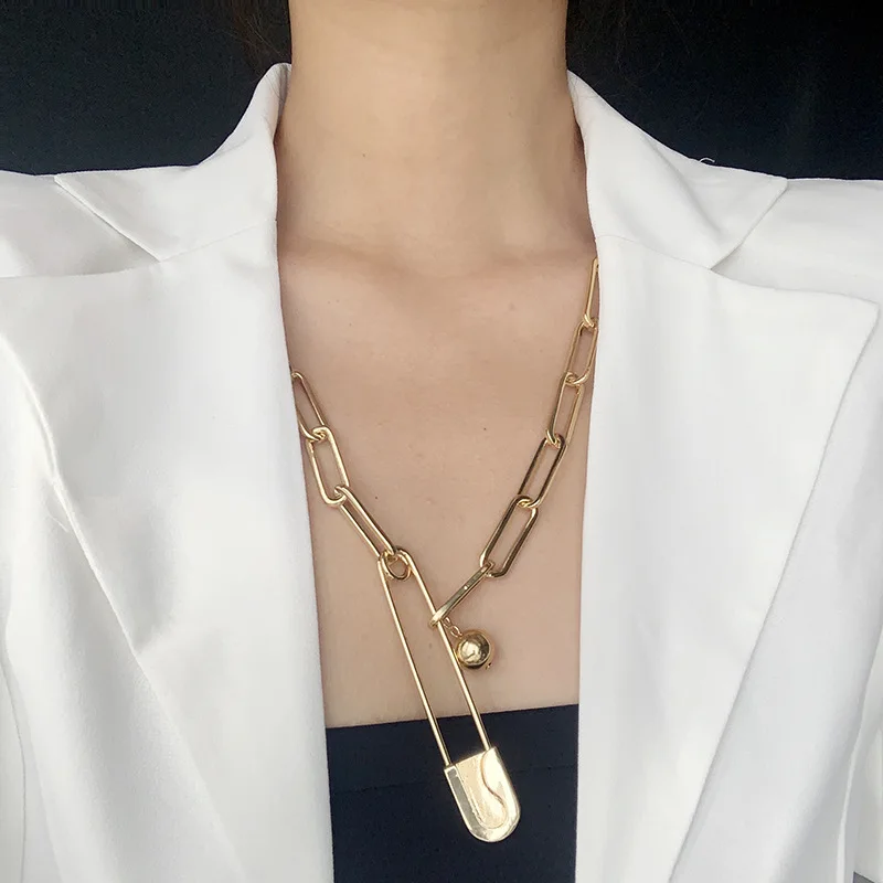 New style metal buckle necklace. Fashion, simple and exquisite. Long jewelry decoration necklace for women. Charm party gift for
