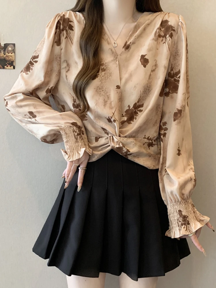 

Женская шифоновая блузка с цветочным принтом, V-образным вырезом, весенняя модная модель больших размеров, с эффектом стройности, с завязками, в повседневном стиле, свободного кроя, с длинным рукавом