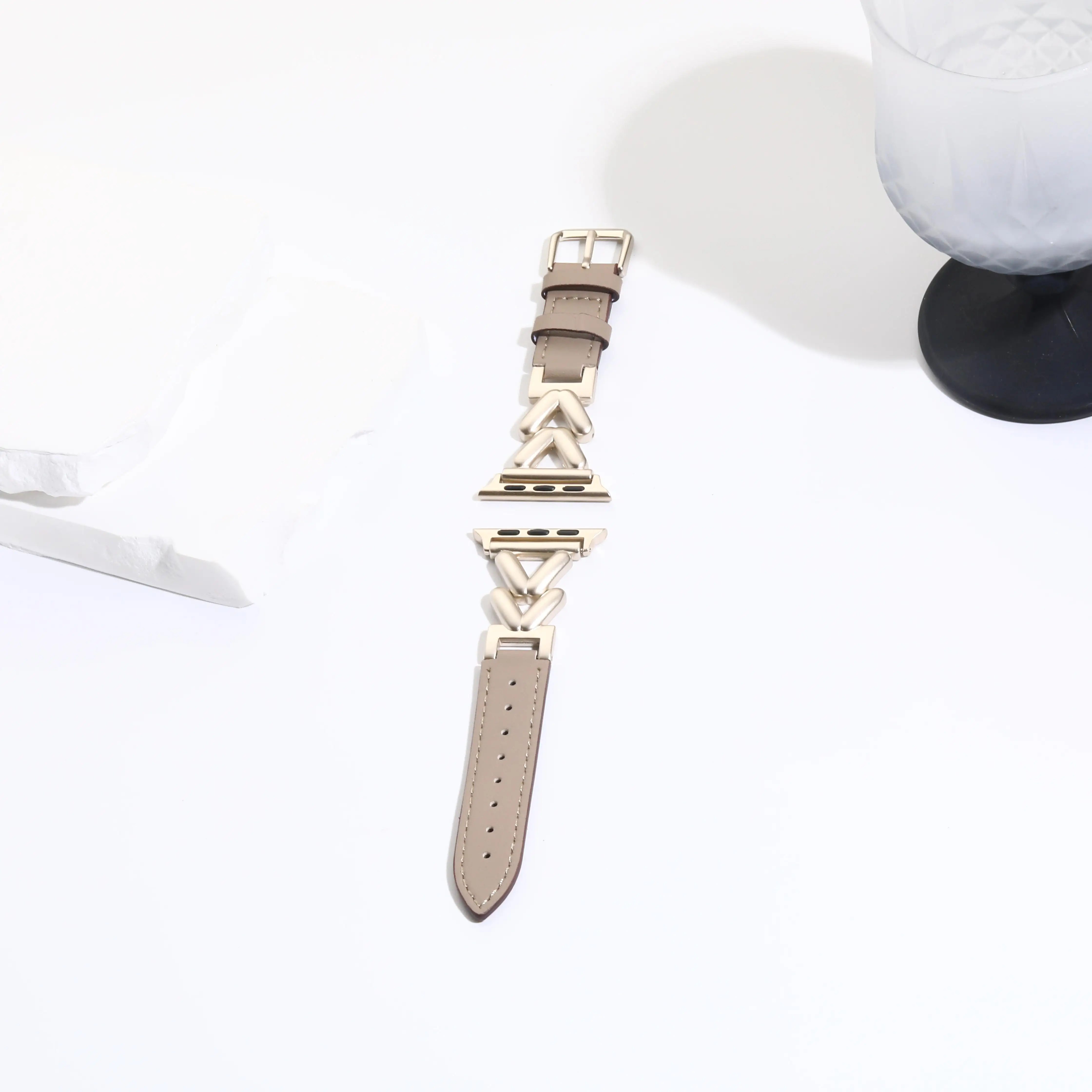 Ear Metallic Watch Strap for Apple Watch Band 44mm 49mm 40mm 45 42 46 Leather Watchband for iWatch Series 1 2 3 4 5 6 7 8 Ultra
