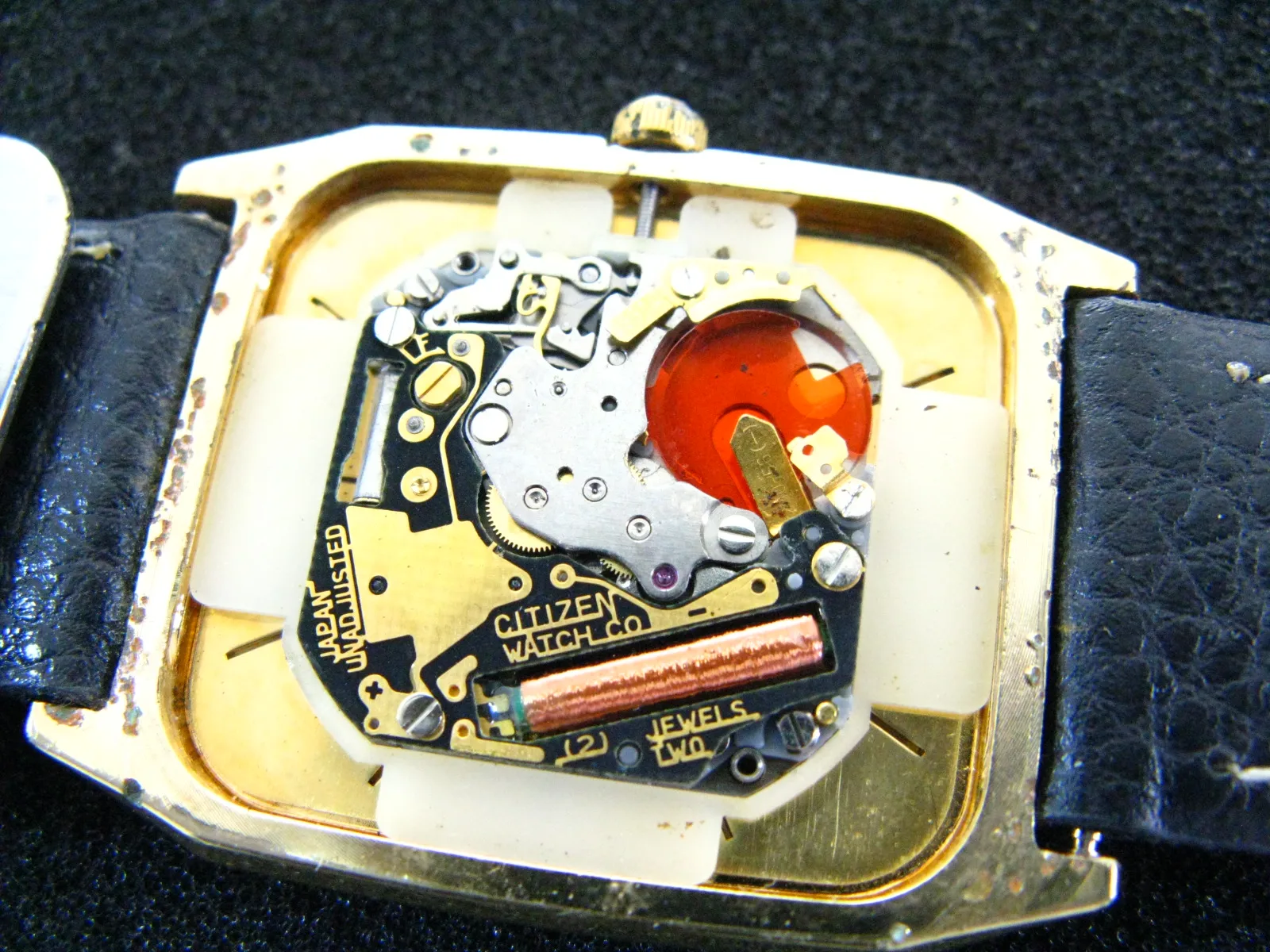 1984 inscription square ultra-thin Japanese quartz men\'s watch (citizen product of Showa period)