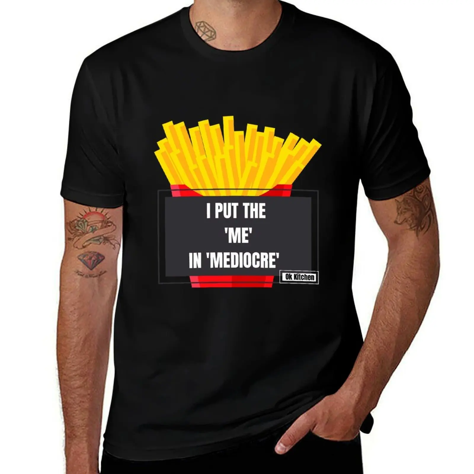 T-shirt Ok Kitchen (Mediocre) à manches courtes avec imprimé élégant