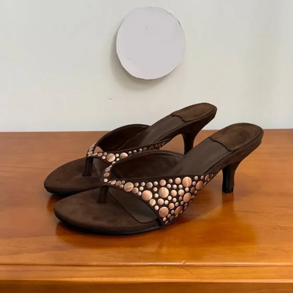 

Rivet Decoration Flips Flops Sippers Sexy Pointed Toe Thin Heel Slip On Mixed Colors New Arrivals Fashion Women Sandals