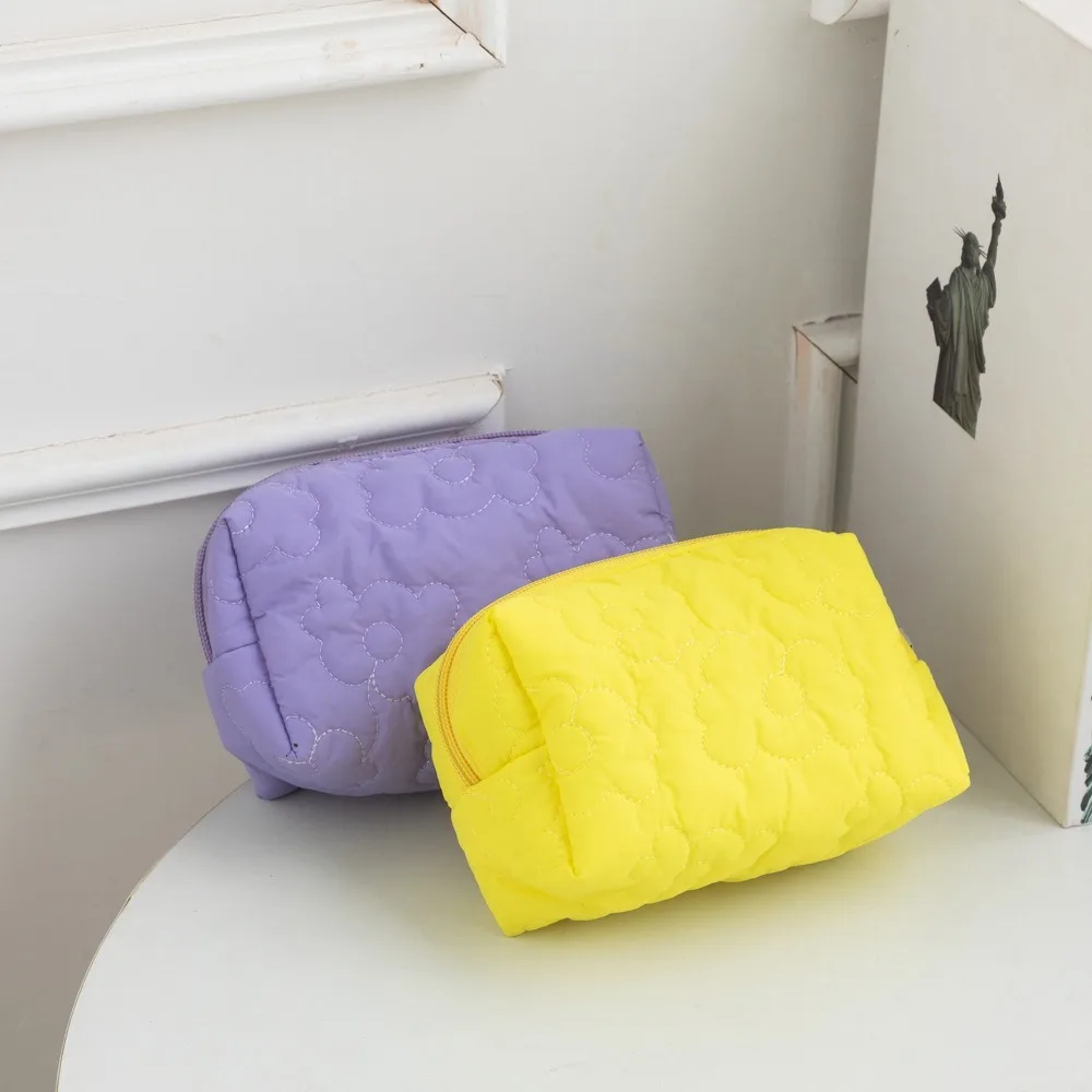 

New Candy Color Makeup Bag Quilted Flower Dacron Storage Bag Large Capacity Soft Wash Bag Women's