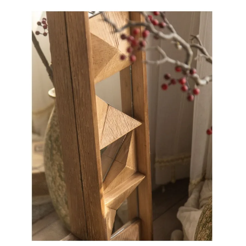 مرآة أرضية إبداعية منشورية #5