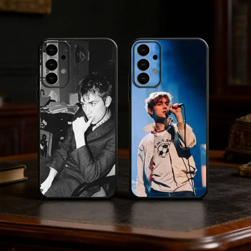 D-Damon A-Albarn Br…