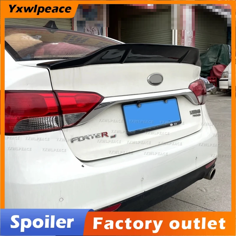 R Style Real Carbon Fibrer Rear Trunk Lip Spoiler Car Accessorie For Kia Forte 2009 2010 2011 2012 2013 2014 2015 2016