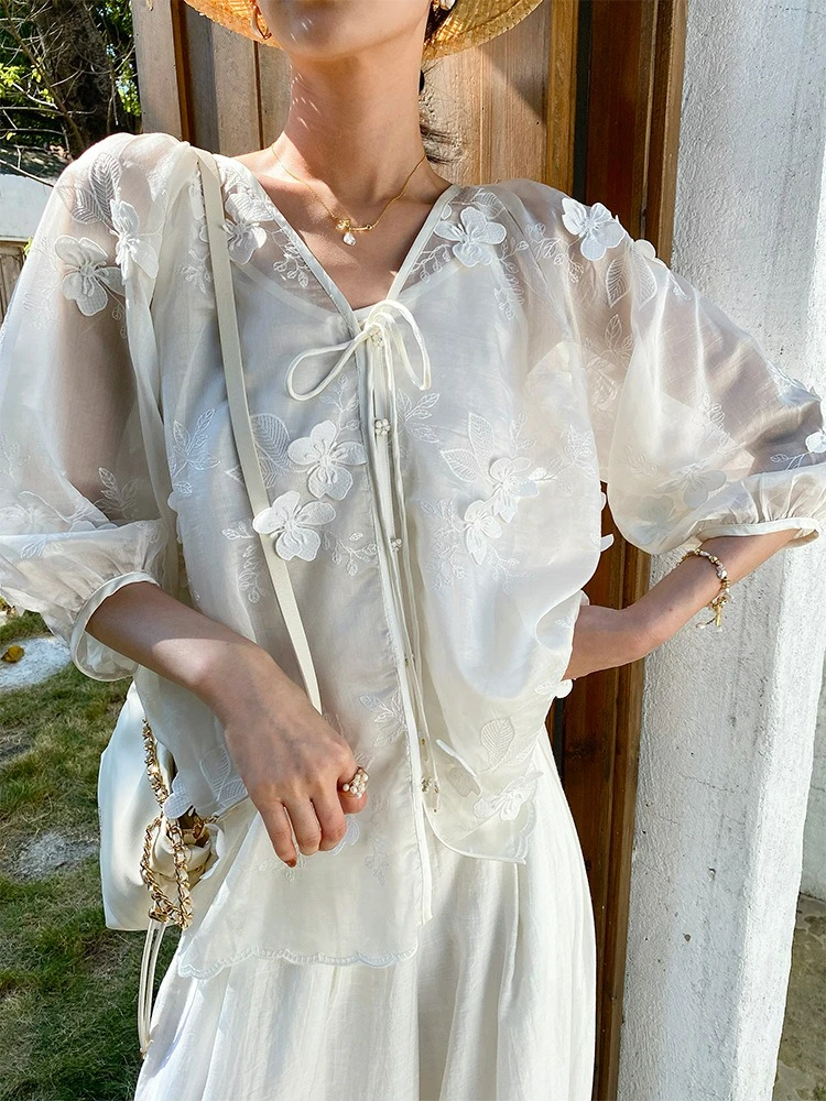 Vintage Appliques Floral Embroidery Blouse Shirts Beige Sheer Sexy Loose Long Sleeves V-neck Boho Vocation Casual Women Tops New