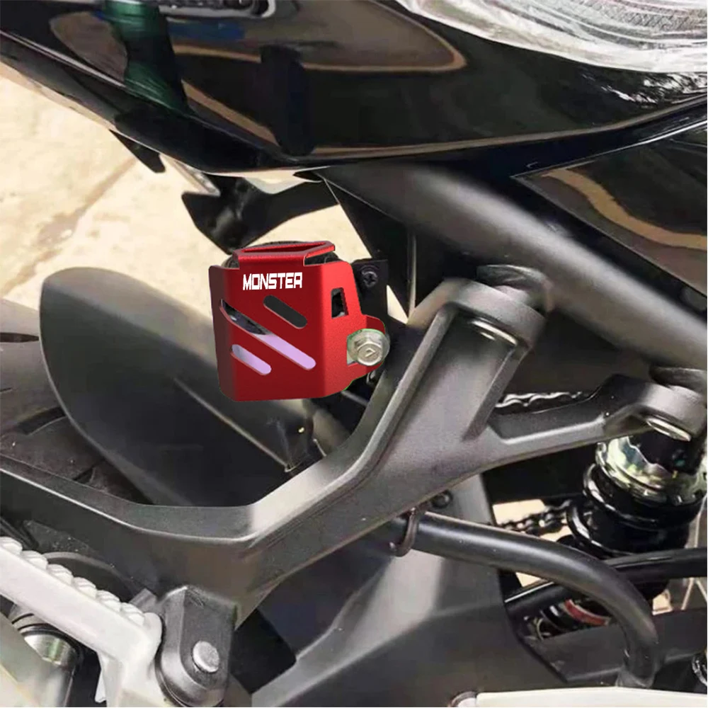 

FOR Ducati Monster 696 821 1100 1100S 1200 1200S/R Motorcycle Brake Reservoir Protector Fluid Reservoir Guard Cover Protection