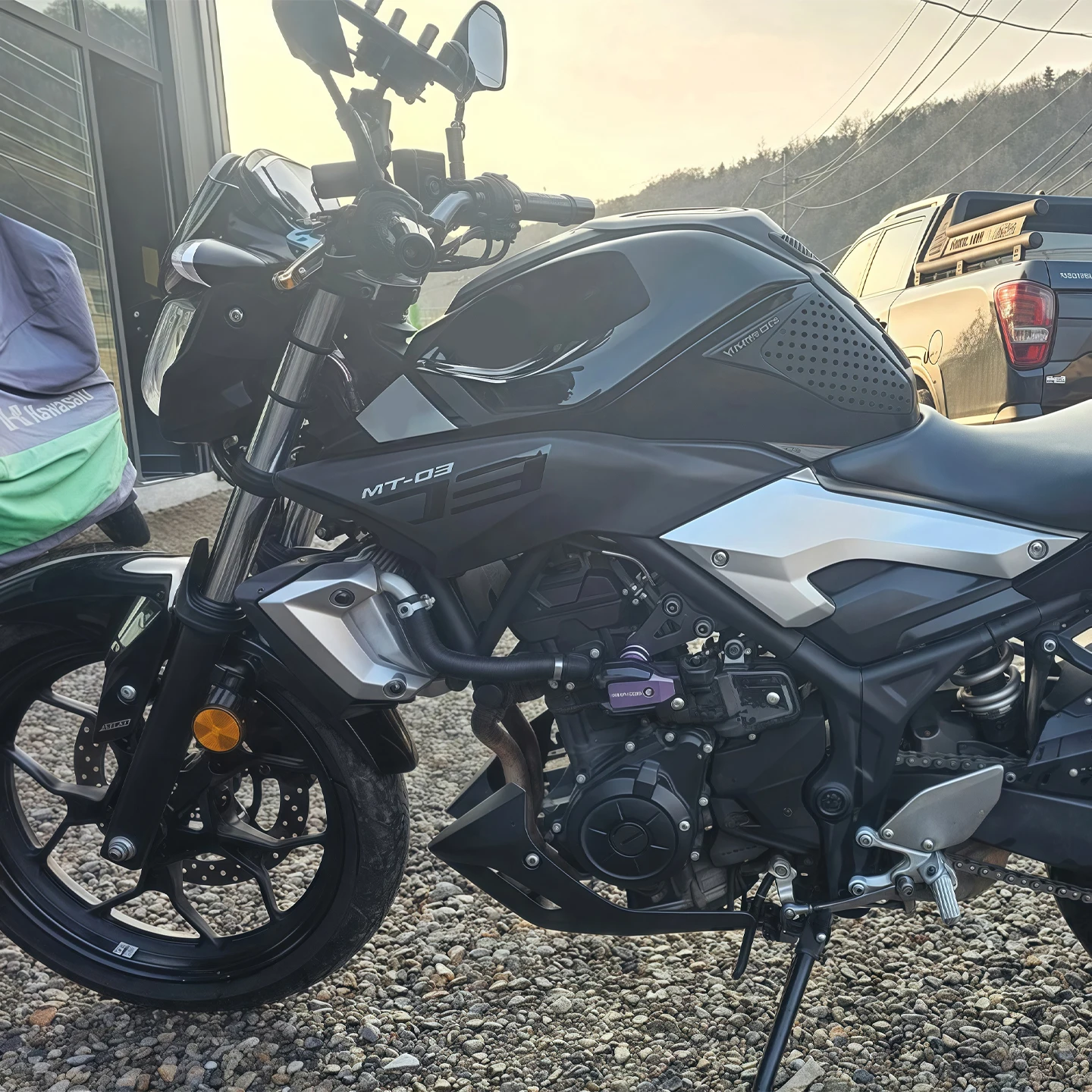 Compatible with Yamaha MT03 MT-03 2015-2019 Rubber Non-Slip Tank Traction Pads Scratch-Proof Stickers Heat-Resistant Side Sticke