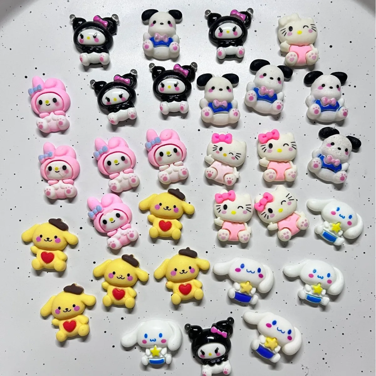 10Pcs 3D Kawaii Sanrio 핑크 하트 멜로디 네일 아트 장식 8/10mm 캔디 수지 Kuromi/멜로디 네일 참 DIY 매니큐어 부품