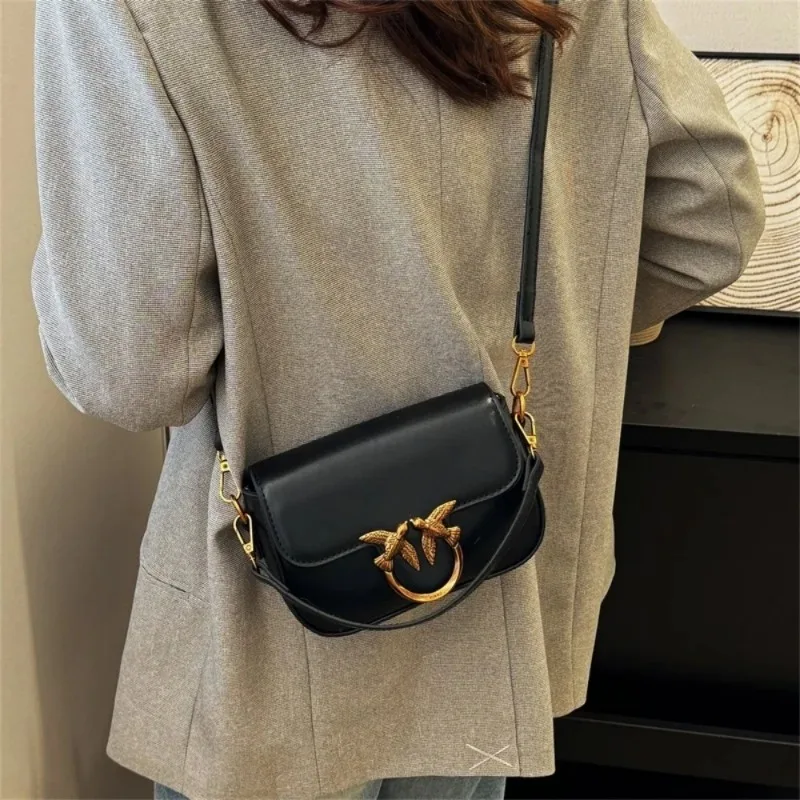 

Сумка для мамы, простая повседневная сумка для шопинга и выходных, элегантная ретро-сумка-кроссбоди с цепочкой, мини-формат.