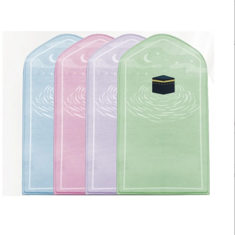 

Ethnic Worship Prayer Mat Crystal Velvet Home Use Dirt Resistant Carpet with Prayer Prints for Blessings