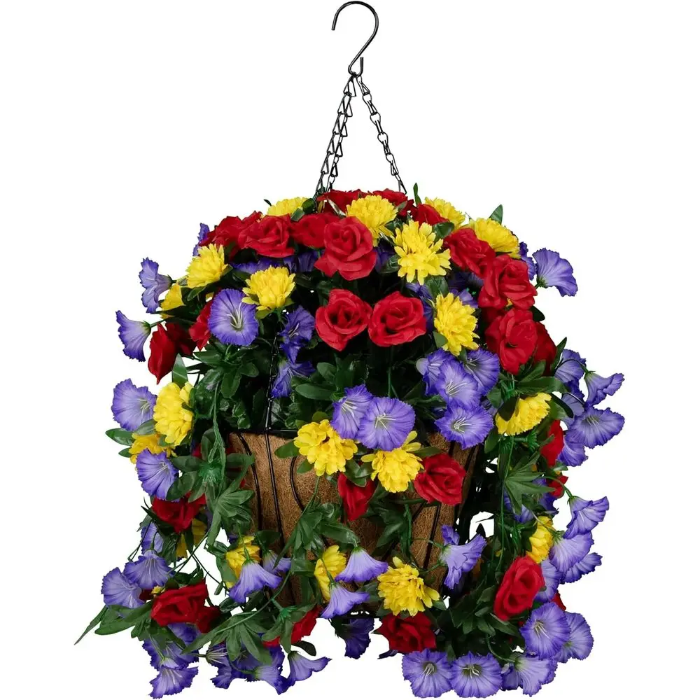 

Изысканная подвесная корзина с красными розами, утренними глициниями и желтыми хризантемами