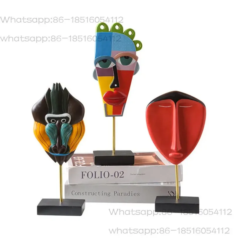 Creative European Style Resin Handicrafts, Creative Living Room Wine Cabinet Decoration, Abstract Face Art, Ornament Decoration