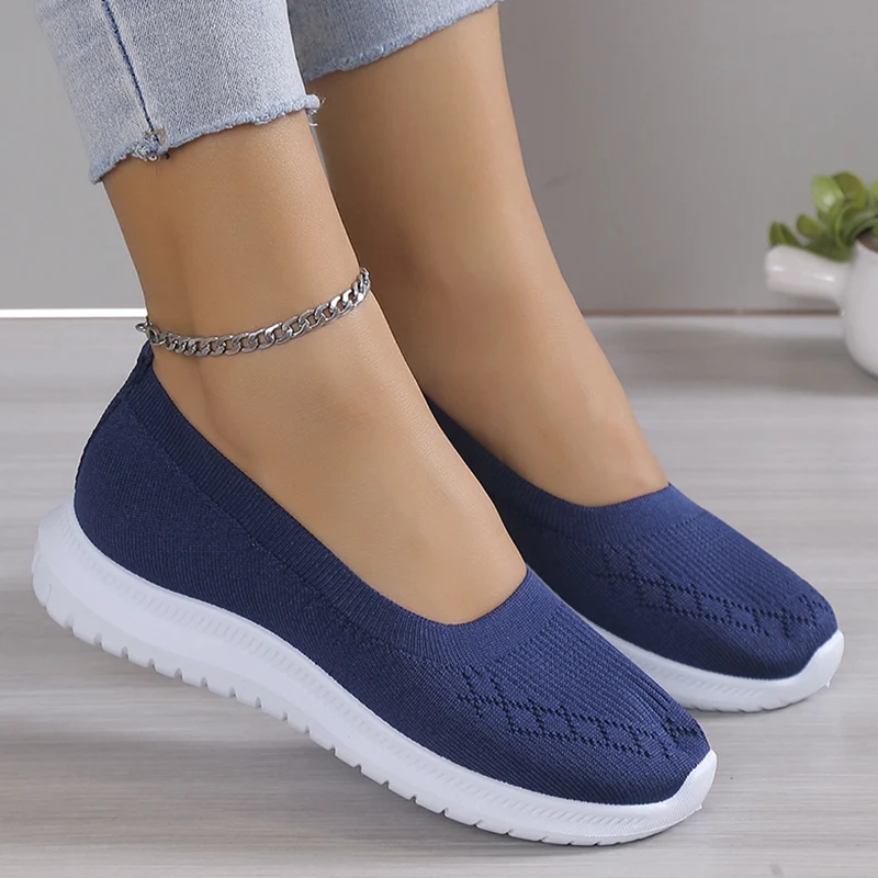 Breathable Knitting Flats Shoes Women Summer Slip-On Soft Bottom Loafers Woman Lightweight Casual Mesh Walking Shoes Large Size