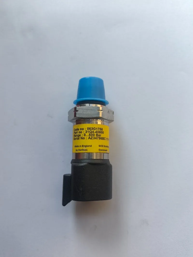 ชิ้นส่วนเครื่องจักรก่อสร้าง 31q4-40830 R200-9S R215-7 R215-9 R455-7 เซ็นเซอร์ความดัน