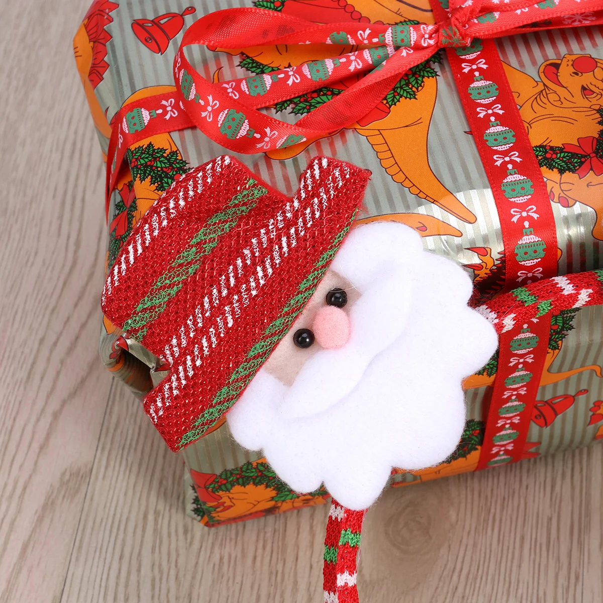 أغطية أذن شتوية لتدفئة أذن عيد الميلاد بتصميم سانتا مقاس واحد يناسب معظم البالغين والأطفال ومستلزمات الحفلات هدية العيد