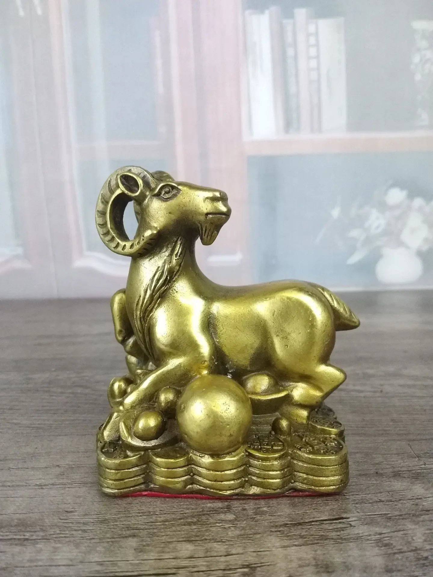 Wholesale brass sheep ornaments shop desk living room home craft decorations