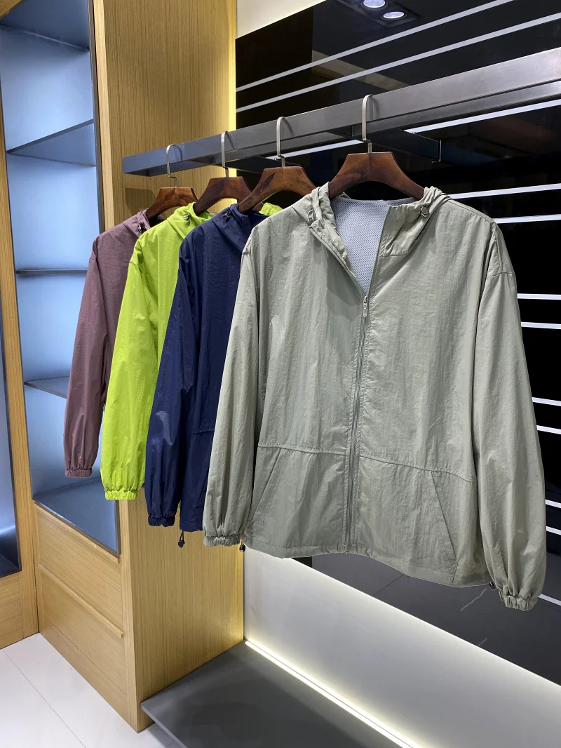 الشباب في الهواء الطلق خفيفة الوزن تنفس مقاوم للماء حماية من الشمس Jaet الرجال ربيع الخريف الوقوف تناسب معطف طويل Sve مقنع