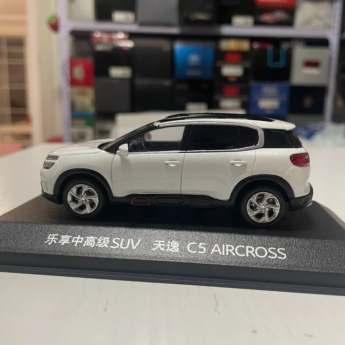 1:43 Scale Citroen C5 AIRCROSS SUV Alloy Car Model Collection Ornaments