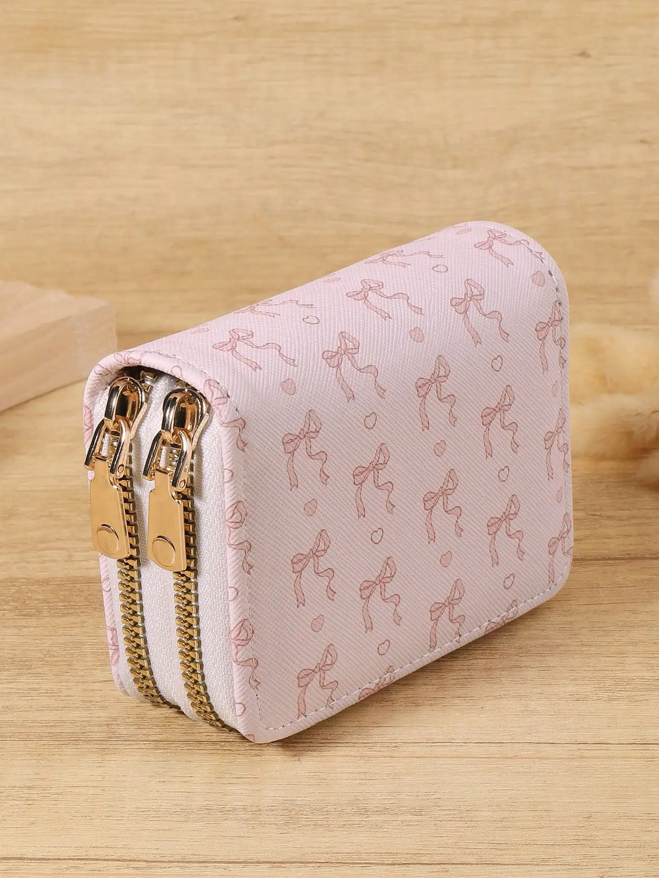

Pink Bow Heart Pattern Multi-Function Coin Purse, Dual Zipper Card Holder, Multi-Card Slot Card Case, Can Store Credit Cards, Lightweight & Minimalist, Fashion & Modern, Business Versatile, Suitable For Anniversary, Christmas, Valentine's Day, Birthday An