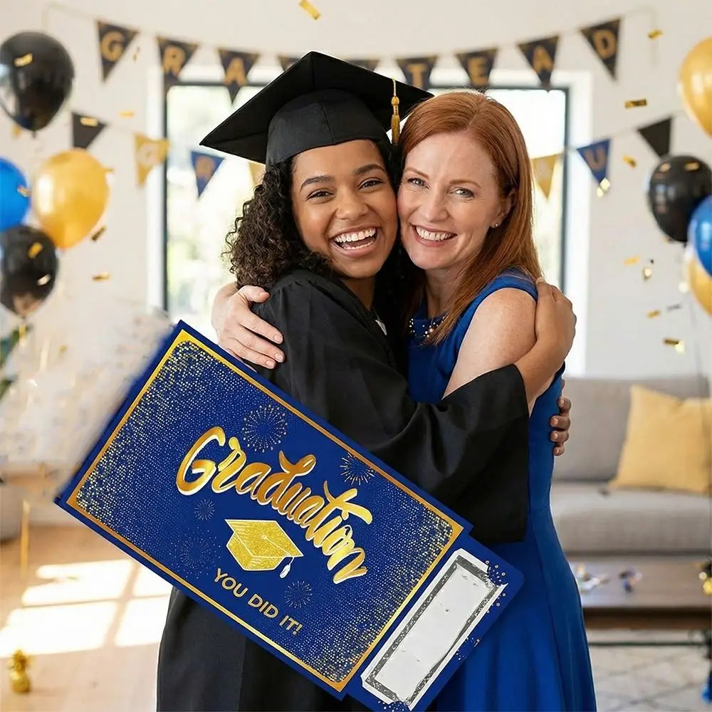 Traditional Graduat…