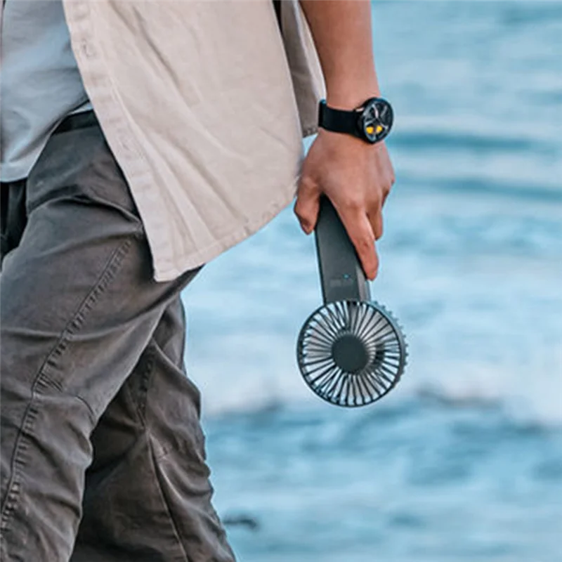 Ventilatore kaki alimentato da ABUS-USB per la repellenza delle zanzare, ideale per attività all'aperto e uso in desktop: portatile e montato in vita