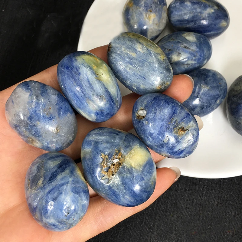 Blue Kyanite Tumbled Healing Crystals and Stones Crafts Polished Freeform Throat Chakra Gemstone Tumblestone for Deep Meditation