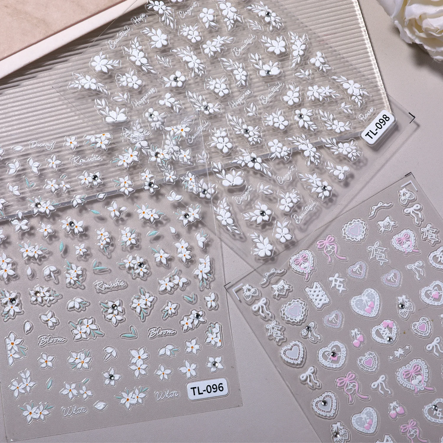 2 قطع ضوء فاخر الحب كريستال الماس الصغيرة زهرة بيضاء مسمار ملصقات تنقش 3D الوردي مقوس دانتيل زهرة ملصقات #3