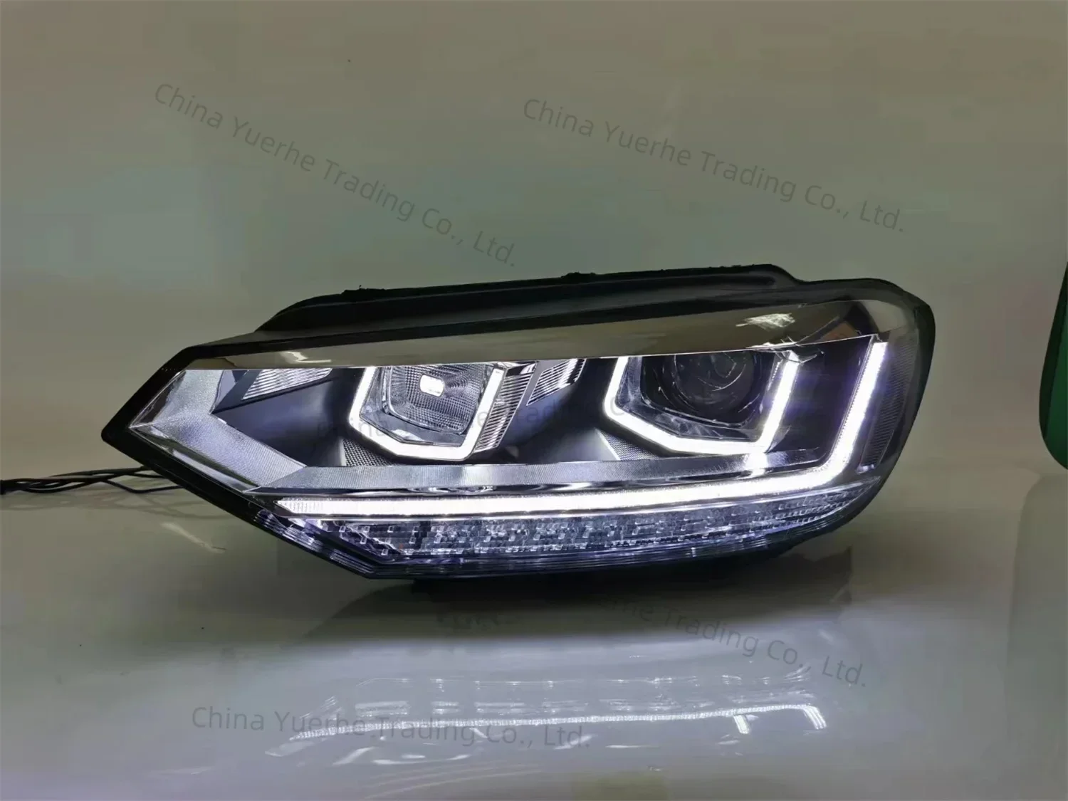 

Для Volkswagen vw Touran L Автомобильные передние светодиодные фары Дневные ходовые огни DRL Фара ближнего света с указателем поворота