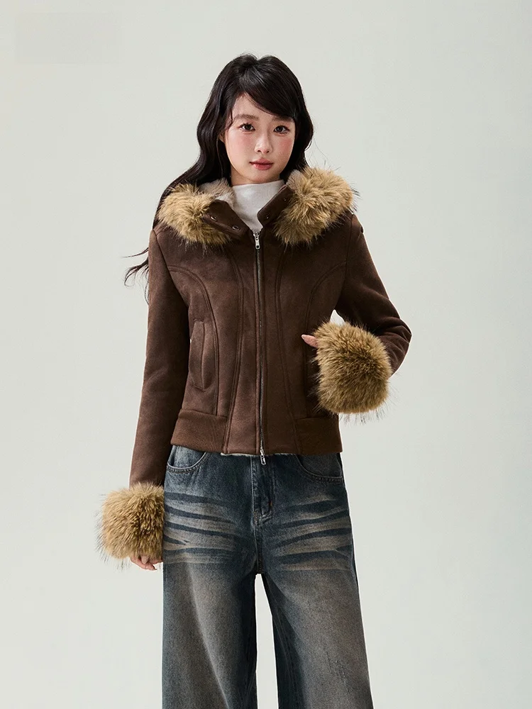 Jaqueta Feminina Marrom de Camurça Forrada com Gola de Pele, Estilo Retrô Americano, Casaco Curto Branco para Outono/Inverno