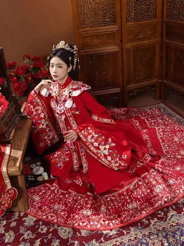 Chinese Style Cosplay Costume Heavy Industry Embroidery Ming Dynasty Wedding Dress Horse Face Skirt Hanfu Suit