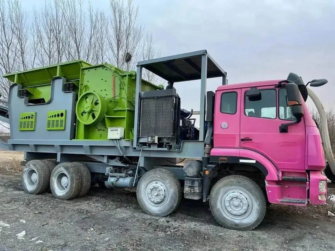 Mobile Di esel Crusher Stone Ore Concrete Crusher 30-150 T/h Model 1000 Box Type Hammer Crusher Factory Price