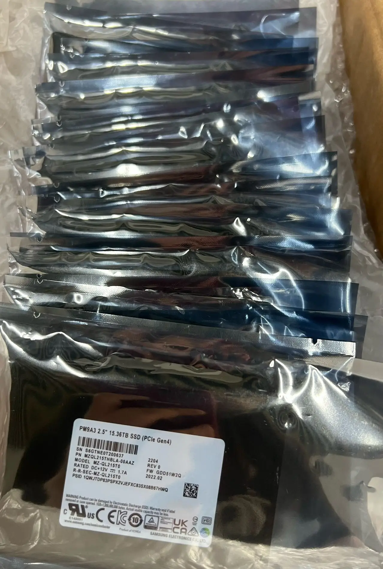 Original nivel empresarial 15,36 TB SSD MZQL215THBLA-00A07 2,5 \ "U.2 SED unidad de estado sólido para computadora portátil incluye SATA