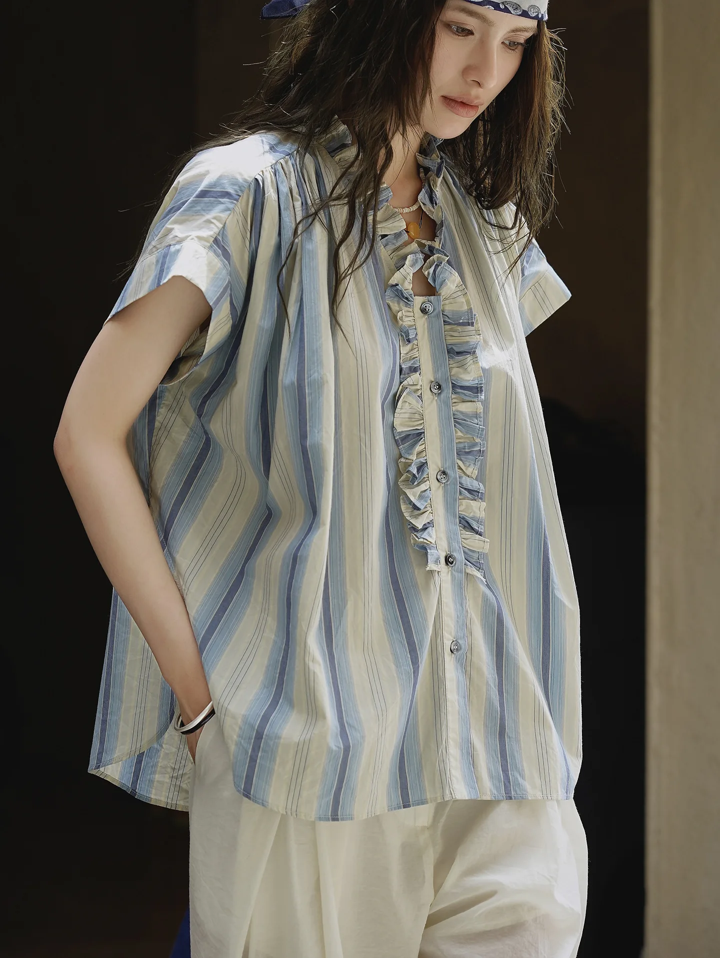 

Summer women's casual striped V-neck short sleeved shirt with fungus edge decoration and loose fit