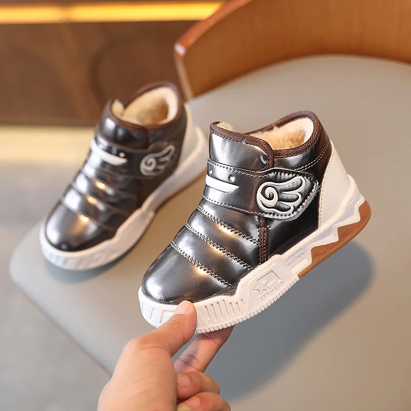 

Botas, модные кроссовки для мальчиков, зима 2024, новые детские зимние ботинки, простая универсальная повседневная обувь для девочек, удобные нескользящие детские ботильоны