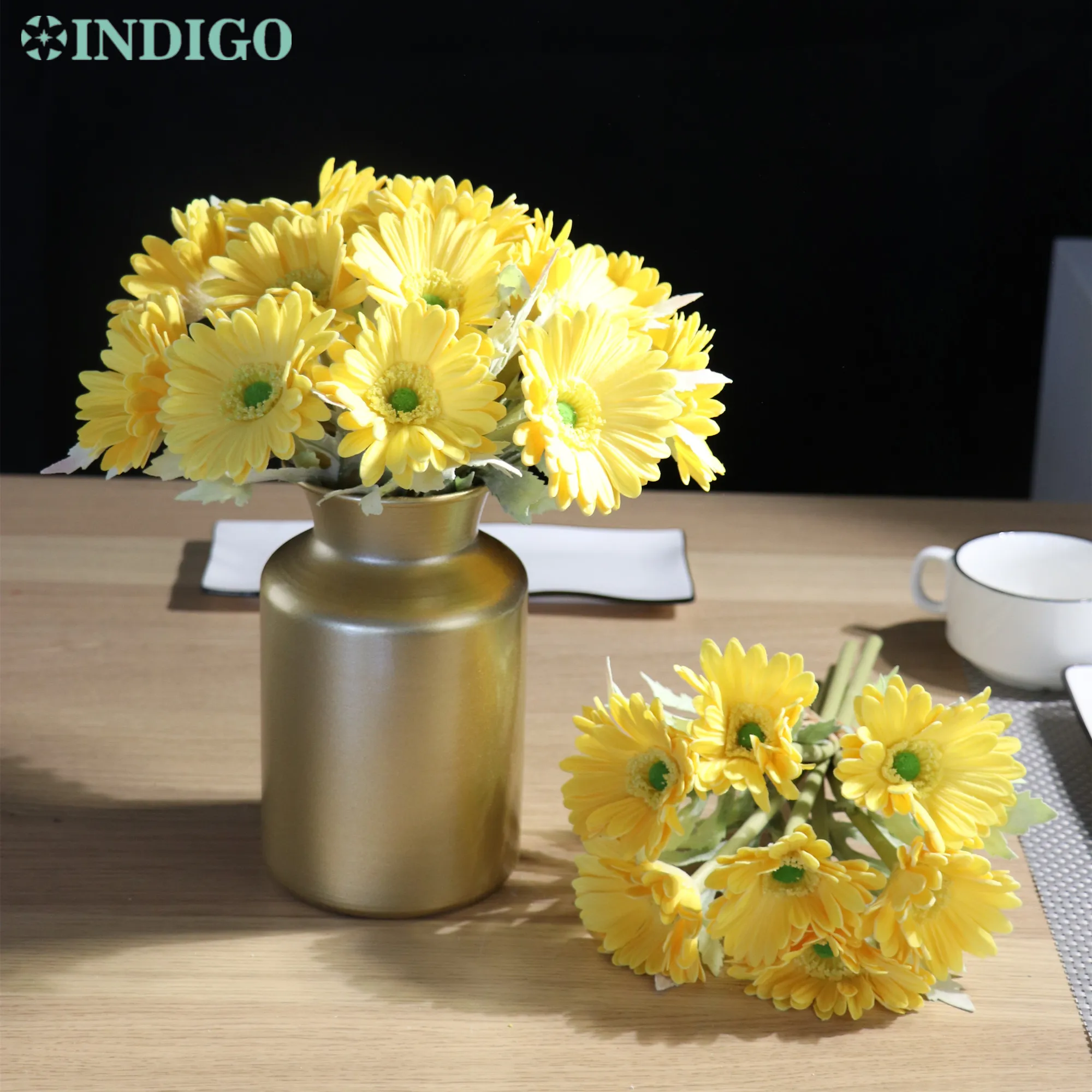 INDIGO-PU Yellow Daisy Flower Set with Metal Vase, Real Touch Sunflower, Floral Event Party Table, Christmas Decoration, 1 Set