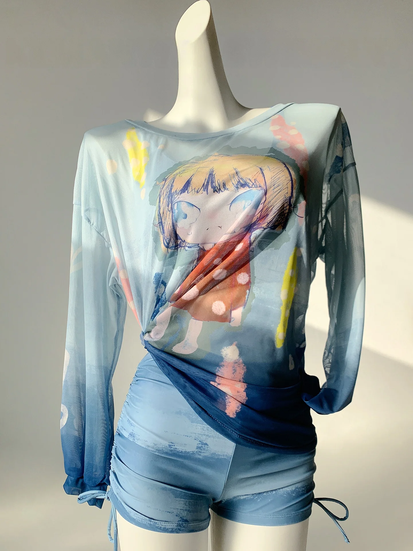 

Новая модель женского раздельного купальника из двух частей: белая майка и плавки, с мультяшным принтом в морских тонах, корректирующий фигуру, скрывающий недостатки, для термальных источников.