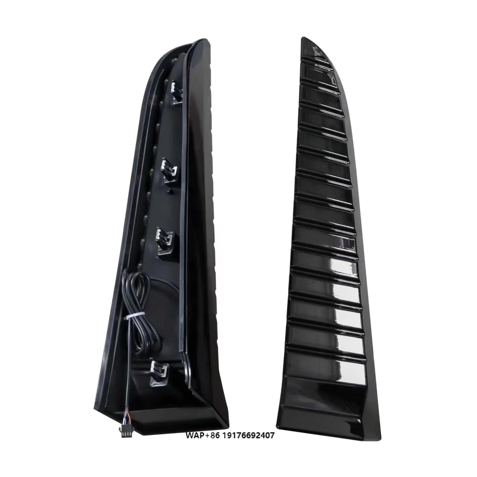 The LED Rear D-pillar Light Is Suitable for the Turn signal Warning Side Panel Light of the JETOUR  G700 Modified Vehicle
