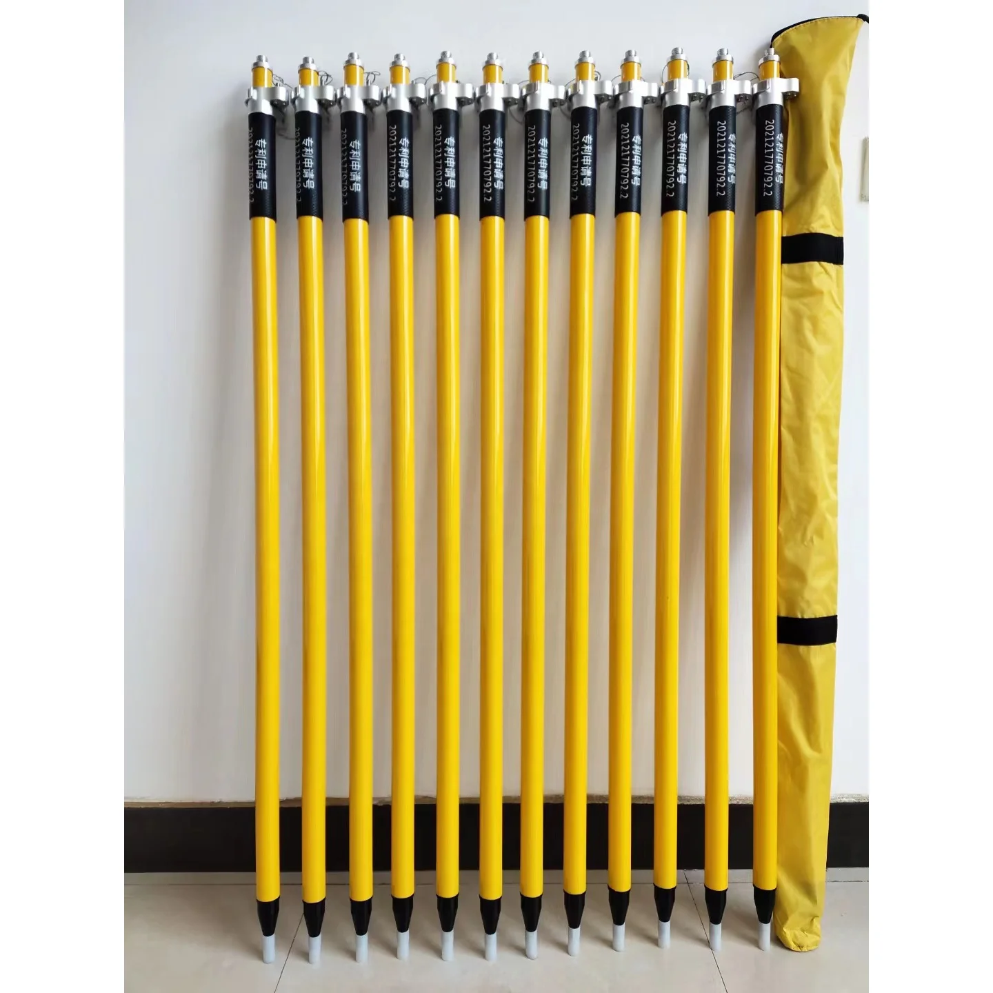 poteaux-de-leve-gps-rtk-isoles-jaunes-22-m-a-bas-prix-adaptateur-5-8''-pieces-et-accessoires-d'instruments