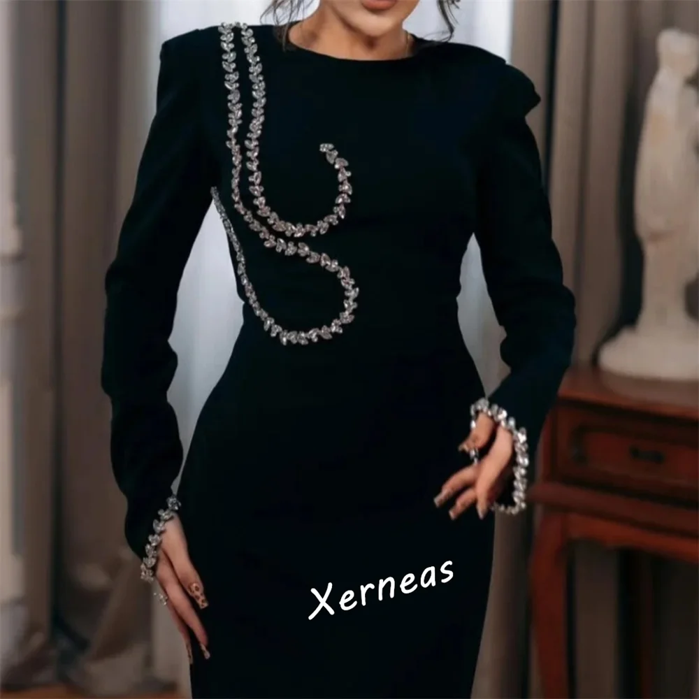 Maßgeschneidertes klassisches O-Ausschnitt mit langen Ärmeln, glitzerndes Trompeten-Schwarz, lange Kleider, elegantes Party-formelles Abendkleid für maßgeschneiderte Anlässe