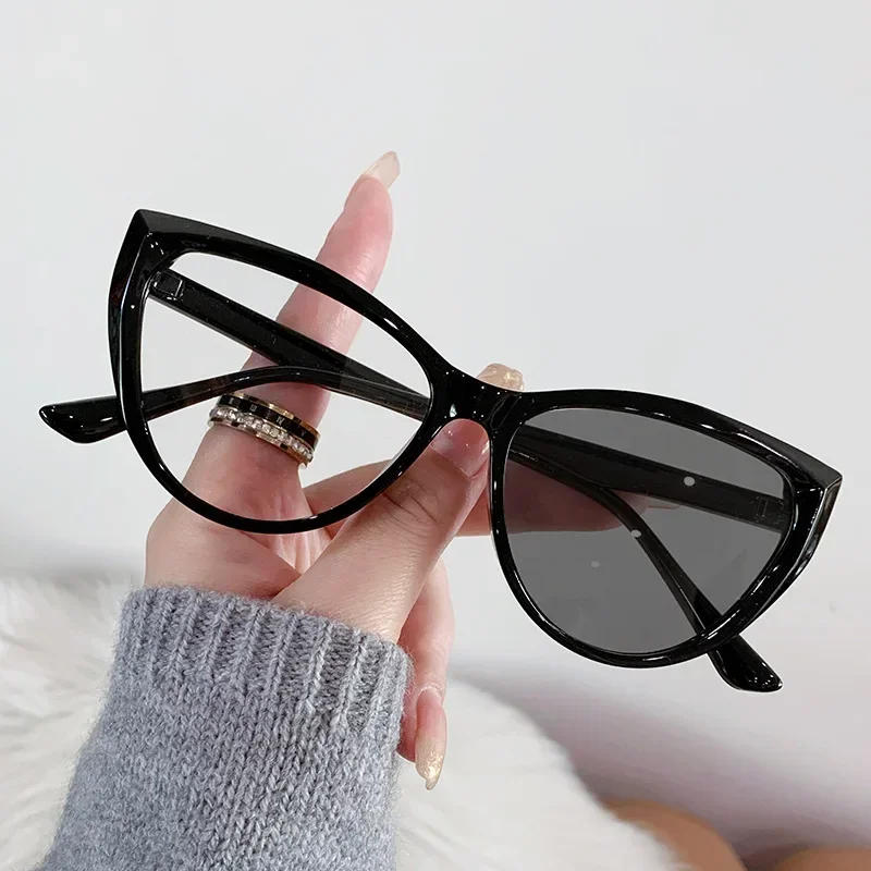 Photochromic Anti Blue Light Glasses Women Men Cat Eye Discolored Blue Light Goggle Clear Color Changing Sunglasses Gafas