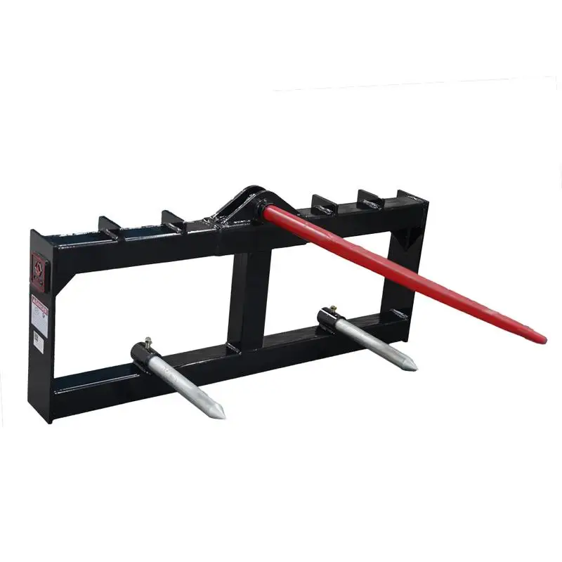 

43-дюймовое сеновое копье для мини-погрузчика. Быстросъемное соединение — прочное крепление для легкой загрузки и транспортировки тюков сена.