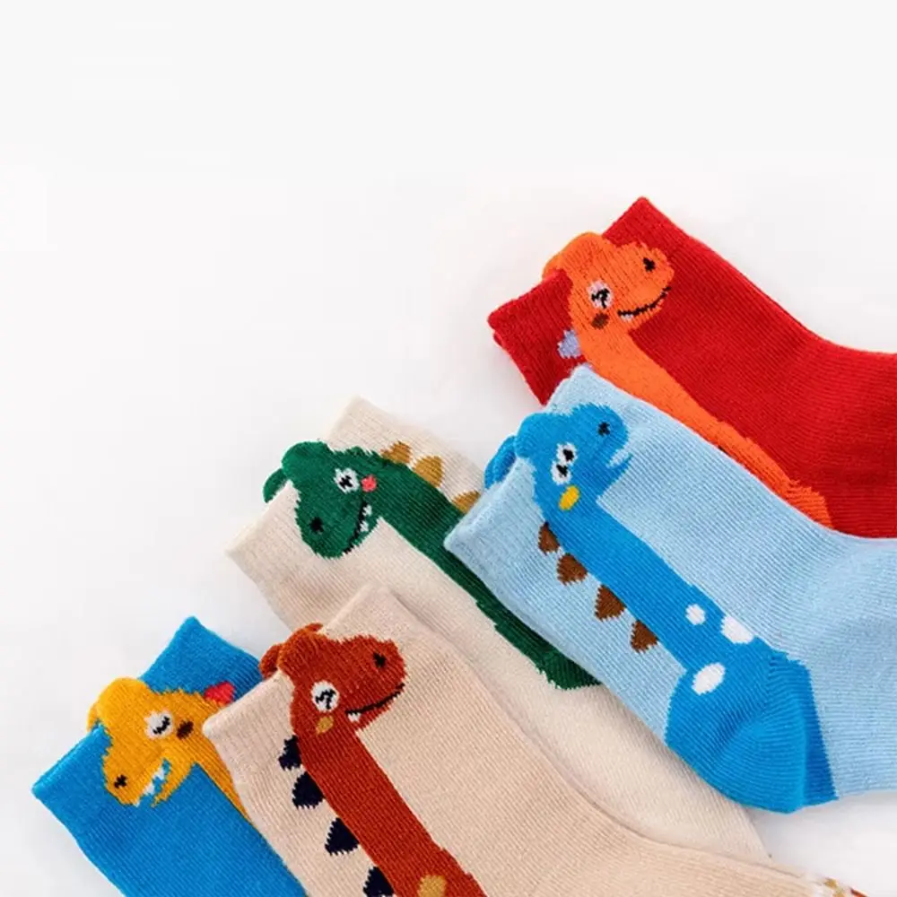 5 Paar Baumwoll-Crew-Socken, atmungsaktiv, Dinosaurier-Muster, Kinder-Socken mit mittlerer Wade, geruchshemmend, bequeme Schulsocken