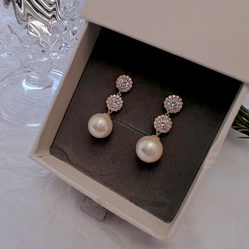 Neues Design Süße Strass-Blumen-Ohrstecker für Frauen Elegante Imitationsperlen-Kristall-Zirkon-Ohrringe Koreanischer Partyschmuck – Detail 10