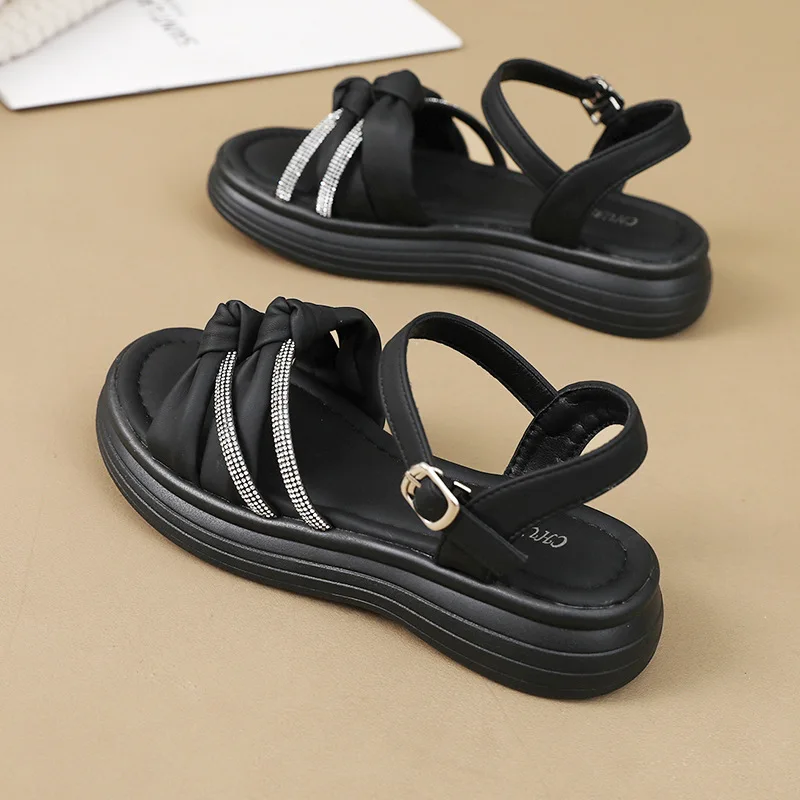 2024 New Fashion Women's Sandals Open Toe Cross Strap Summer Comfortable Thick Sole Temperament Buckle Design Women's Shoes