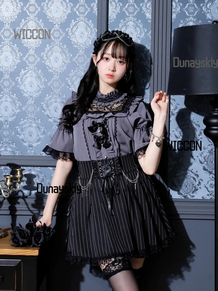 Jirai Kei Mass Production Темная готическая роза Бабочка Крест Дворец Рубашка с короткими рукавами Косплей Костюмы Хэллоуин Ежедневно Cos