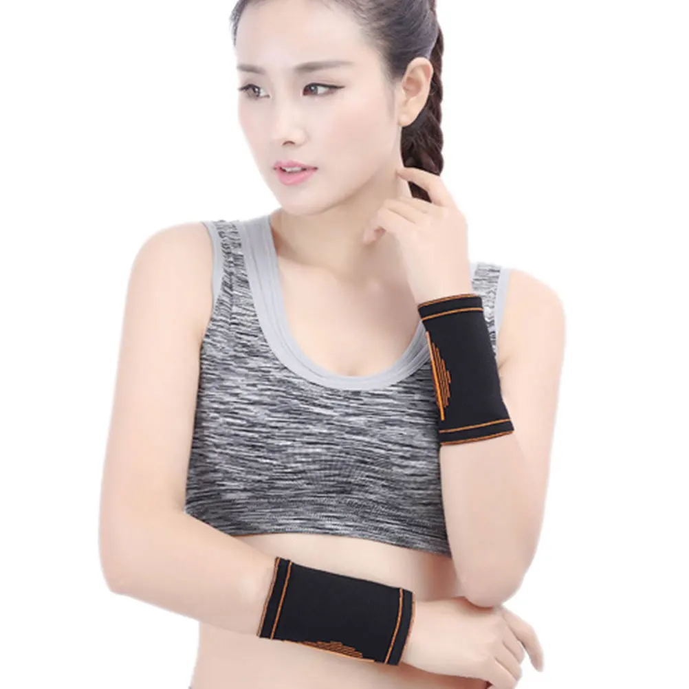 

2Pcs Wrist Protector Breathable Elastic Wrist Support Sports Bracer Sweat Absorption Fitness Wristband Unisex Unisex Bracer